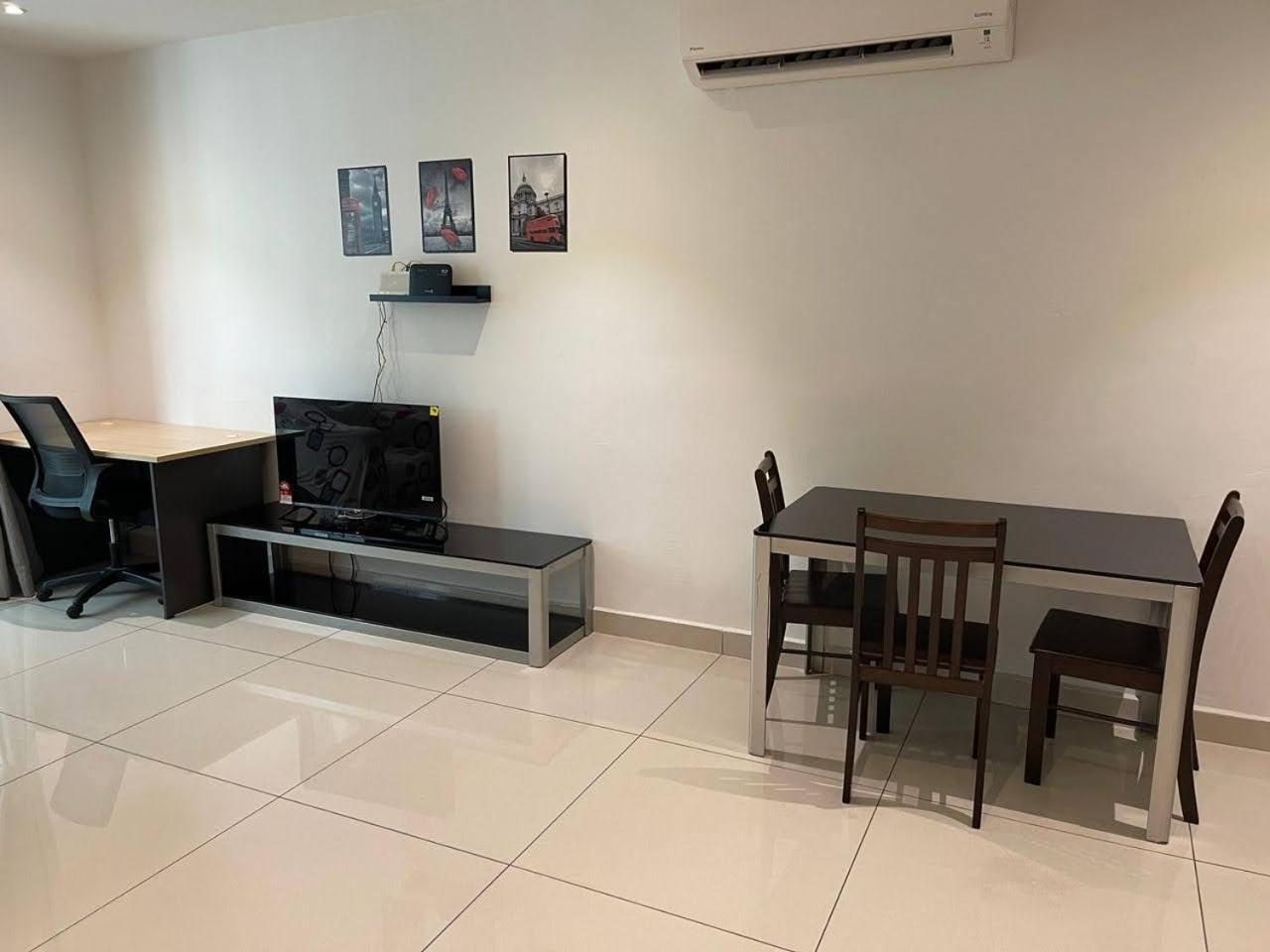 Jb City D'Esplanade Shopping Mall Apartment Johor Bahru Esterno foto