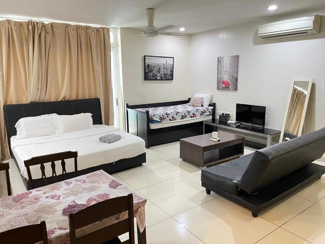 Jb City D'Esplanade Shopping Mall Apartment Johor Bahru Esterno foto