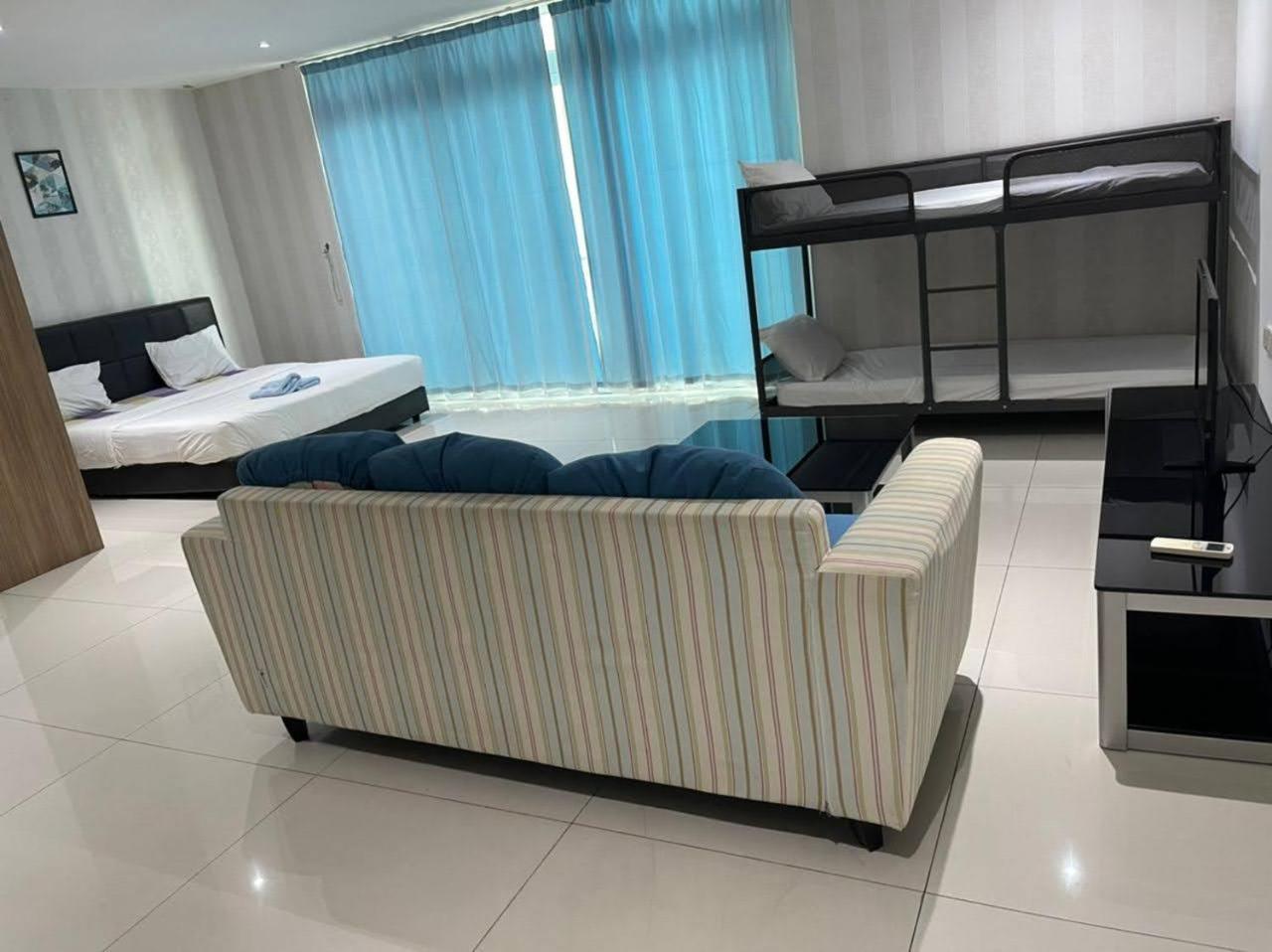 Jb City D'Esplanade Shopping Mall Apartment Johor Bahru Esterno foto