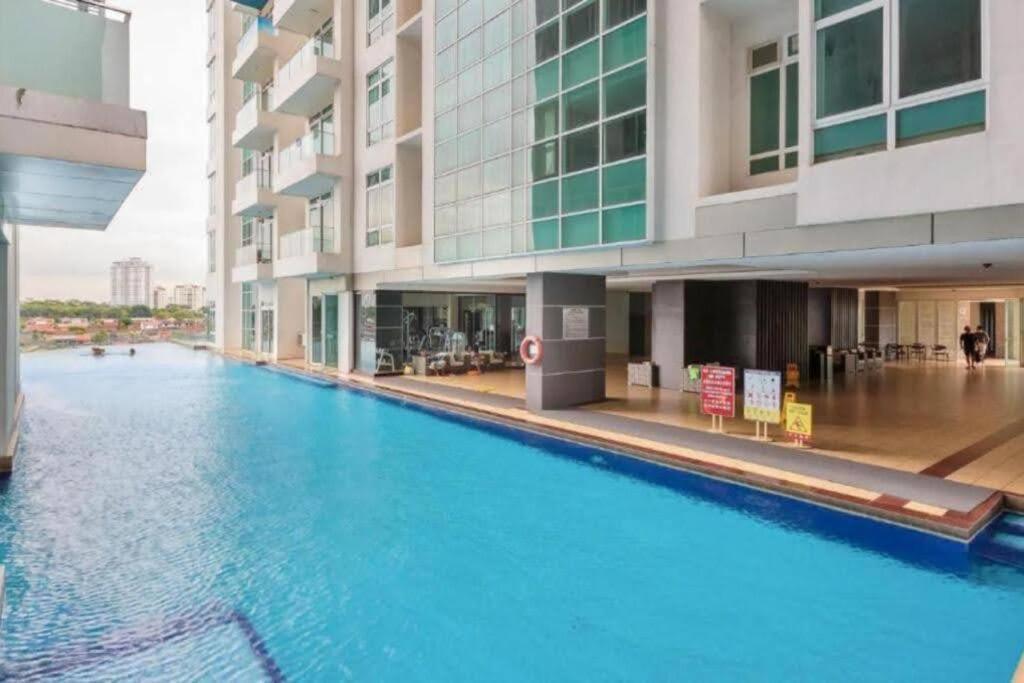 Jb City D'Esplanade Shopping Mall Apartment Johor Bahru Esterno foto
