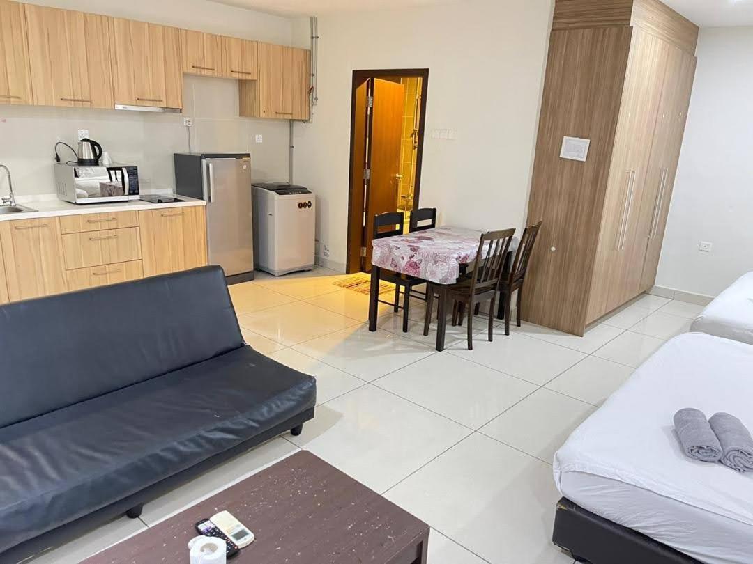 Jb City D'Esplanade Shopping Mall Apartment Johor Bahru Esterno foto