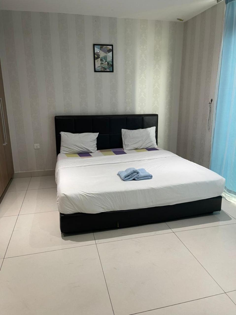 Jb City D'Esplanade Shopping Mall Apartment Johor Bahru Esterno foto