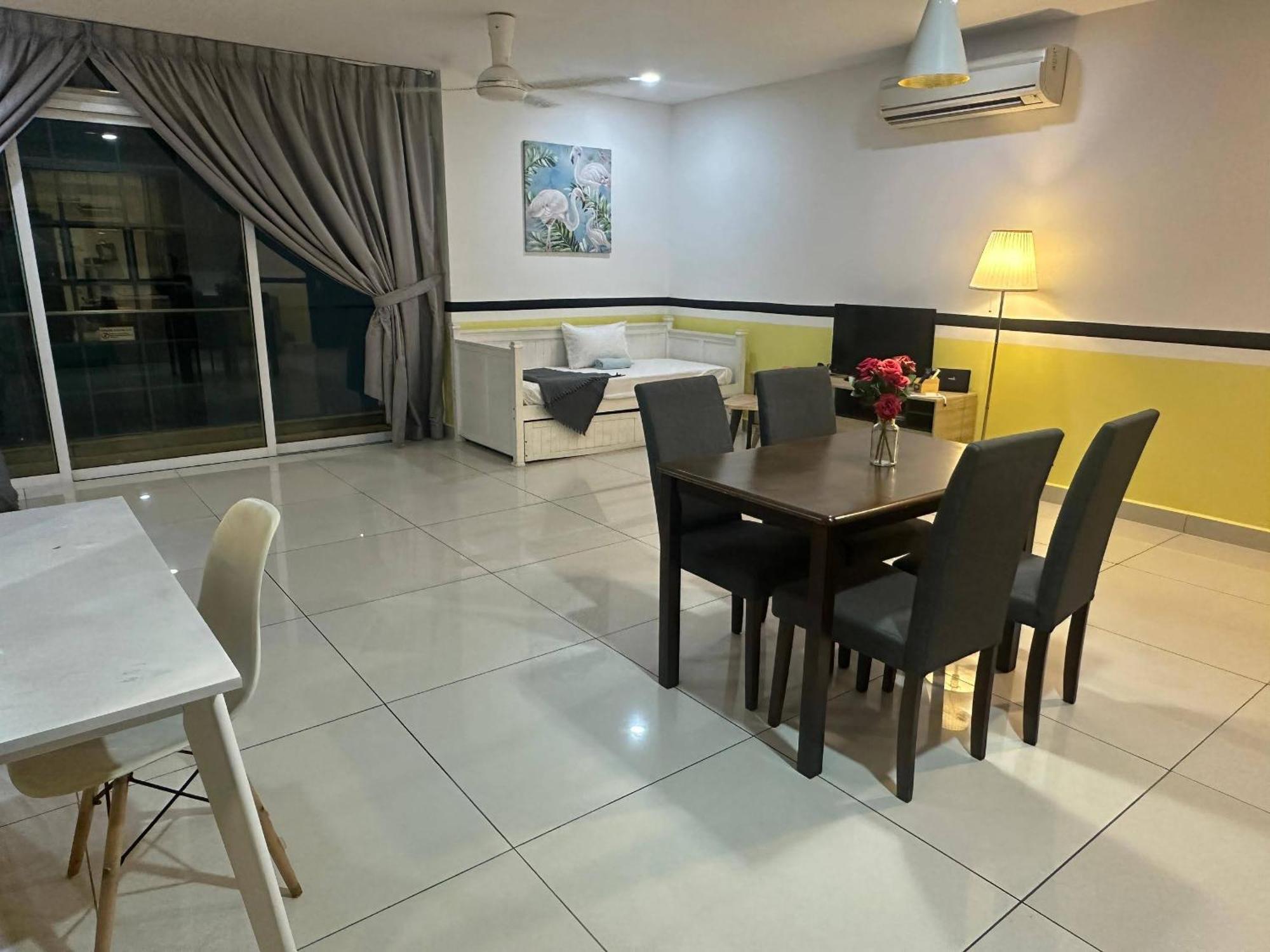 Jb City D'Esplanade Shopping Mall Apartment Johor Bahru Esterno foto