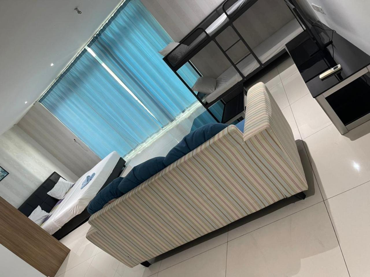 Jb City D'Esplanade Shopping Mall Apartment Johor Bahru Esterno foto