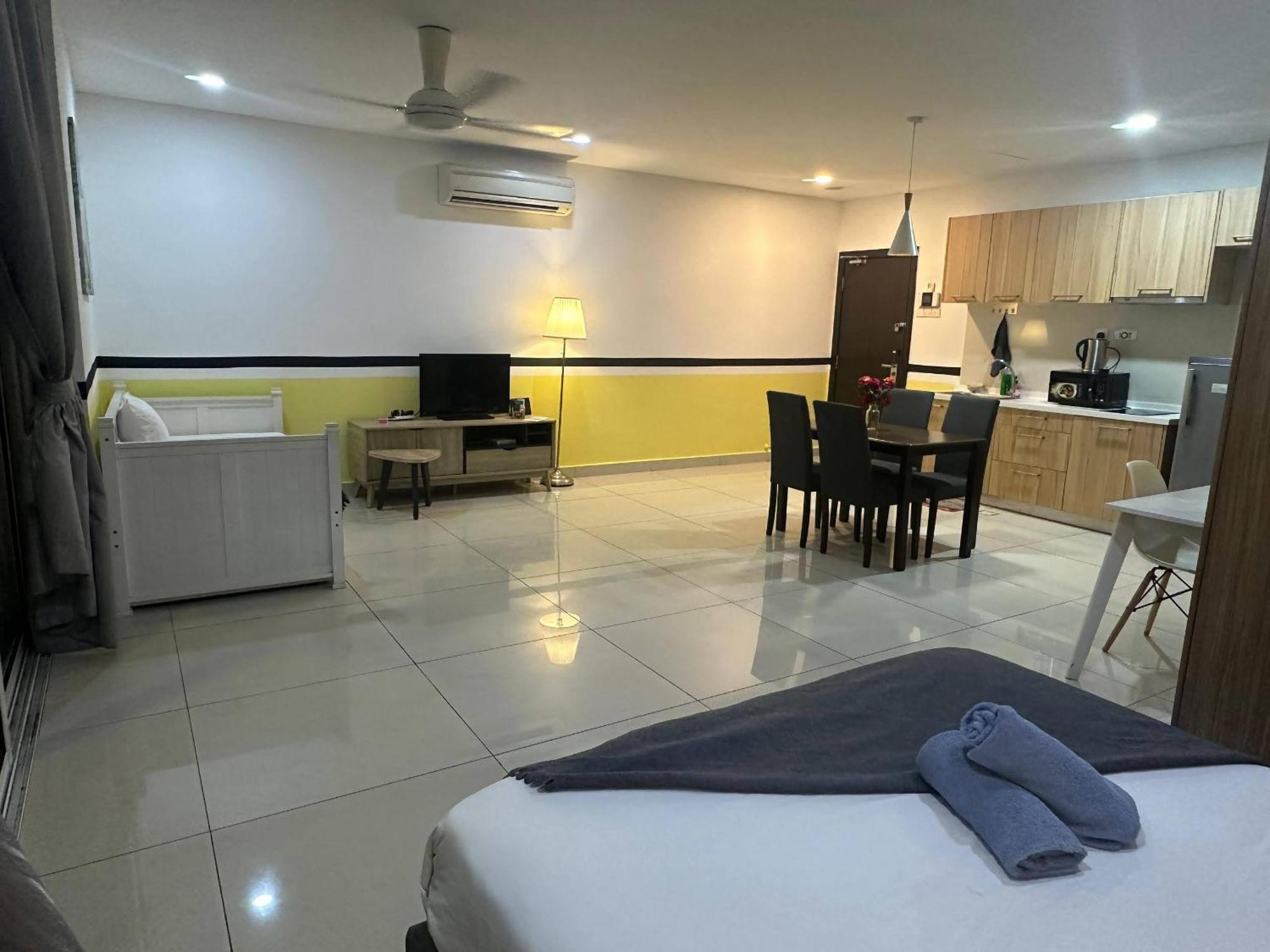 Jb City D'Esplanade Shopping Mall Apartment Johor Bahru Esterno foto